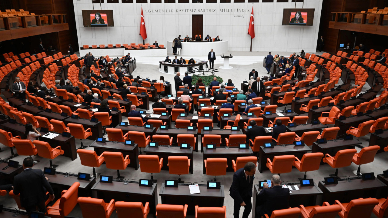 Vekiller suya yazı yazdı