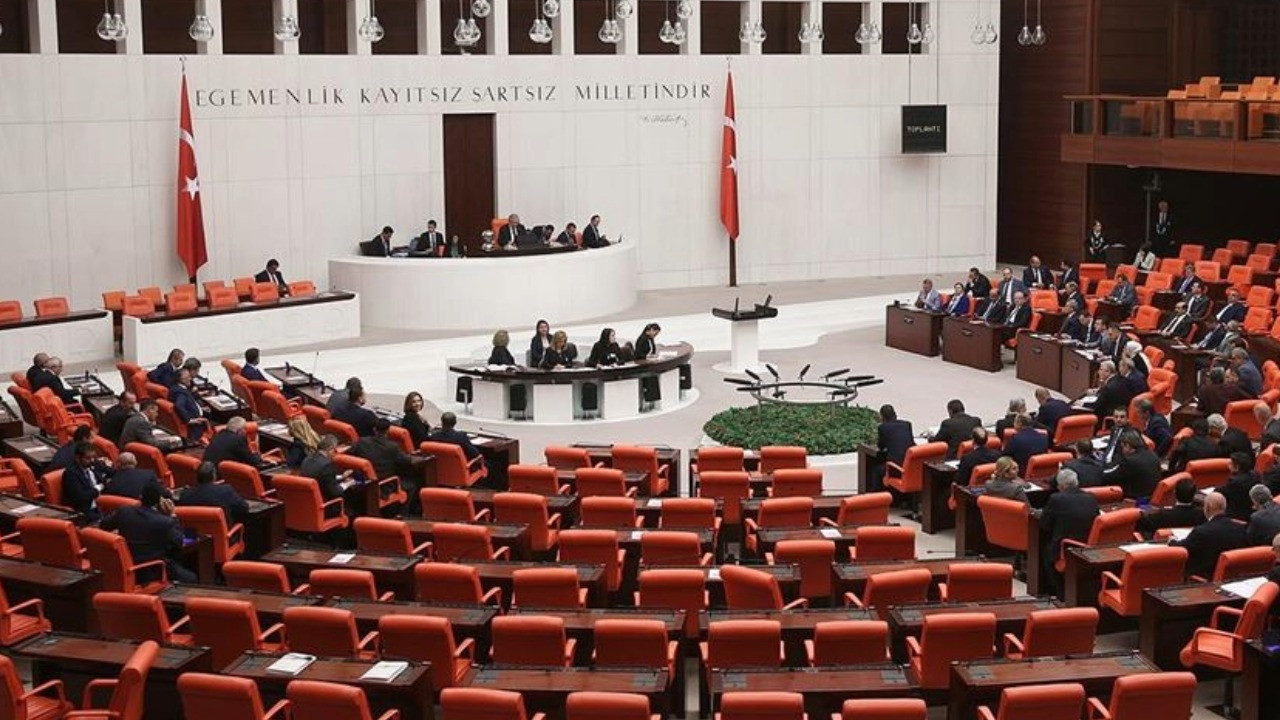 7 siyasi parti TBMM’yi olağanüstü toplantıya çağırdı