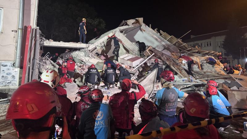 Balıkesir’deki depremde 1 kişi hayatını kaybetti