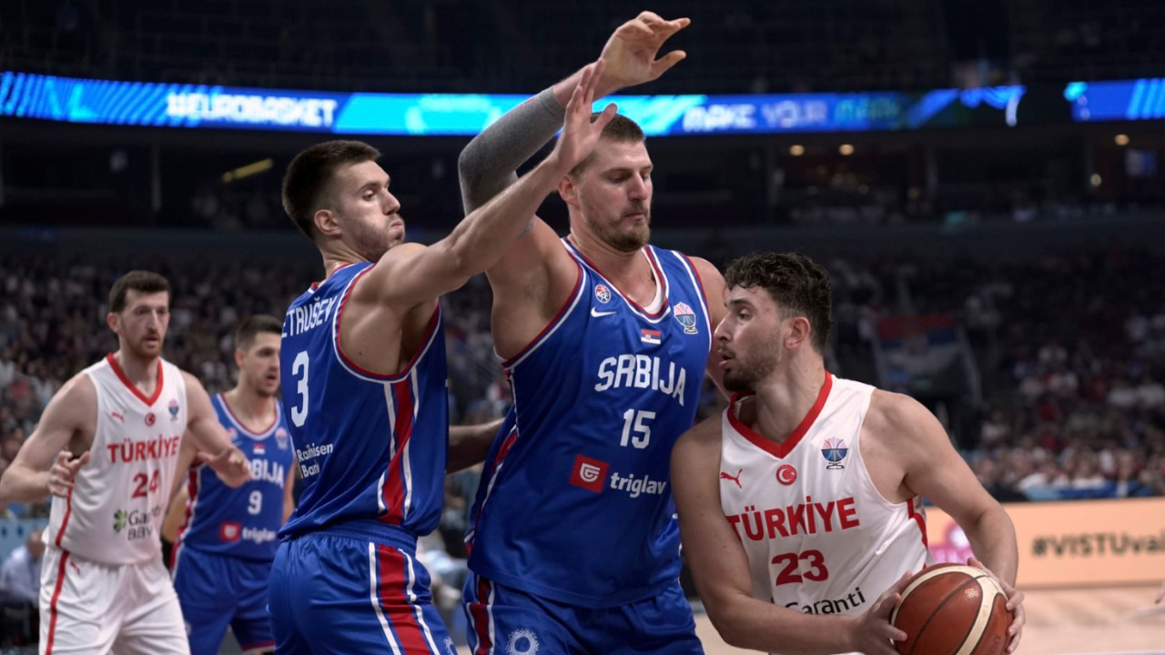 12 Dev Adam liderliği vermedi