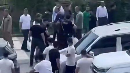 Akraba kavgası değil resmen savaş: 400 kişi birbirine girdi